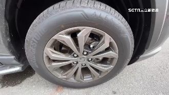 百萬新車胎壓不穩　車主驚見1輪用舊胎