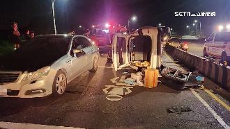 萬里隧道外自撞翻車！駕駛脫困被抓包酒駕