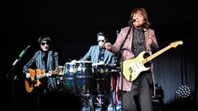 伍佰（圖／翻攝自臉書／寬魚國際）