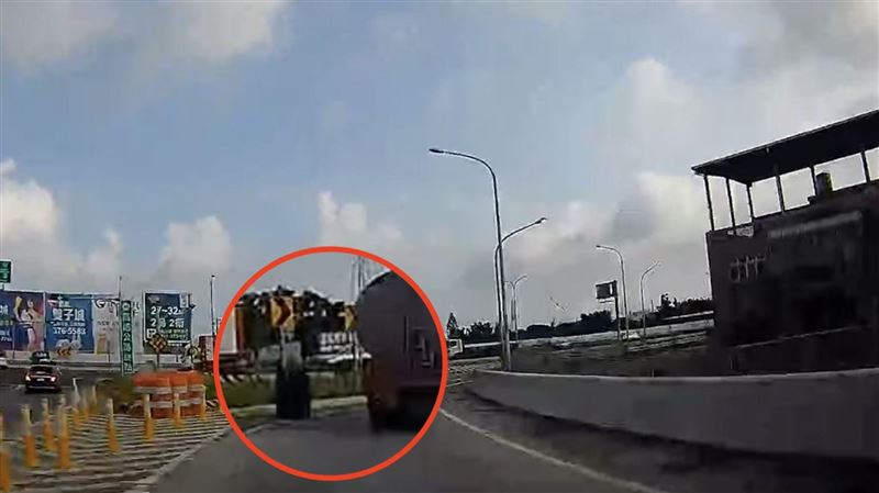 油罐車匝道輪胎「分離」女驚叫：輪仔跑了