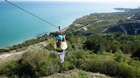 高空滑索。（示意圖／翻攝自Pexels）