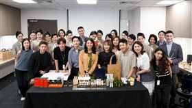 星宇航空再度攜手雅詩蘭黛集團　為座艙長打造進階美麗課程（業配勿用）