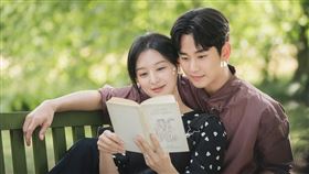 《淚之女王》金秀賢、金智媛。（圖／翻攝自tvN）