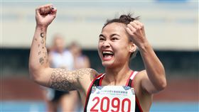 台灣師大陳彩娟8日在113年全大運公開女生組７項全能決賽，以5701分摘金，打破由馬君萍所保持高懸26年的大會紀錄。（圖／113年全大運執委會提供）