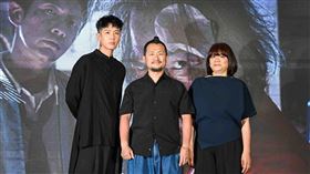 《功夫》劇組左起：演員柯震東、導演九把刀、監製盧維君。（圖／金馬執委會提供）