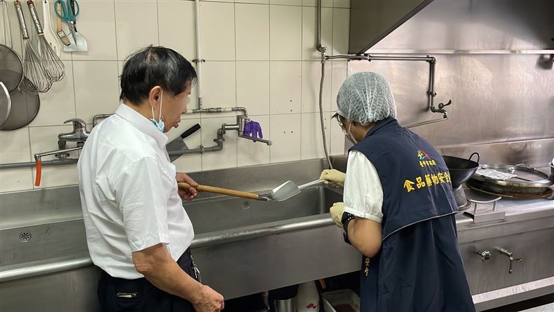 新北學校百人疑食物中毒　台中食安處回應