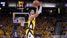 ▲哈利柏頓（Tyrese Haliburton）飆進7顆三分，溜馬不敵尼克吞下2連敗。（圖／美聯社／達志影像）