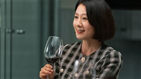 金喜愛主演《非普通家族》。（圖／網銀提供）