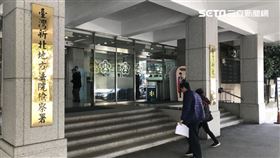新北地檢署聲請乾哥及乾妹羈押禁見。（圖／記者楊忠翰攝影）