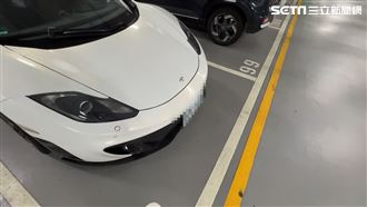 獨／社宅停千萬豪車　住戶：怎住進來的？