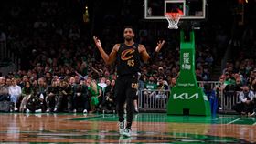 騎士當家一哥米契爾（Donovan Mitchell）在第3節猛轟16分。（圖／翻攝自騎士隊官方X）