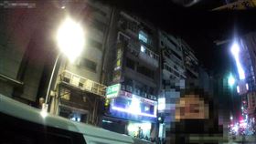 逼演活春宮女落網