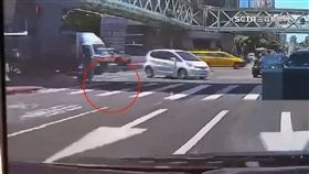 北上看診…過馬路遭輾斃！癌婦家屬納悶：為何貨車駕駛沒避讓