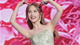 楊丞琳參加陸綜《歌手2024》表現遭到網友批評緊張。（圖／翻攝自IG／楊丞琳）