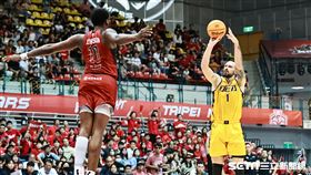 ▲T1季後賽，中信特攻洋將艾德上半場投進3顆三分球。（圖／記者劉彥池攝影）