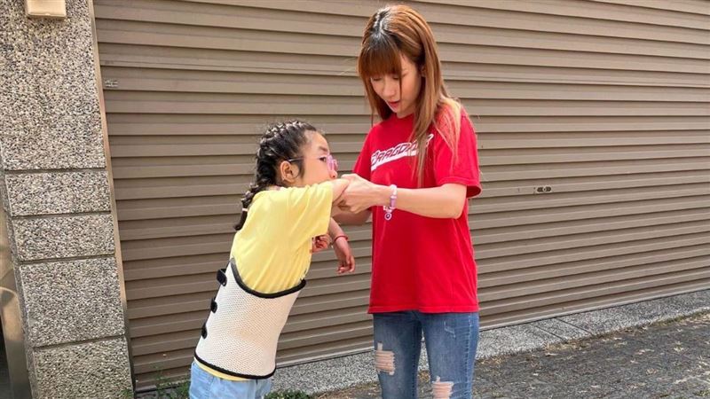 同理取代同情　樂觀媽為罕病雷特氏兒續命