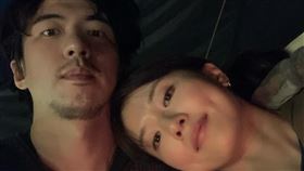 傅孟柏和經紀人女友安安（楊婷安）雙喜臨門。（圖／翻攝IG）