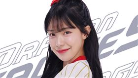 味全龍聯名卡-李多慧款。（圖／王道銀行）