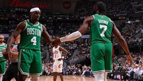 波士頓塞爾提克在東區季後賽次輪G4以109：102擊敗克里夫蘭騎士。（圖／翻攝自塞爾提克官方X）