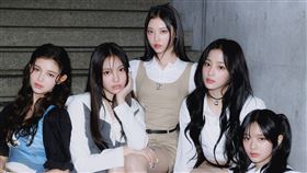 NewJeans爆紅後，公司內部發生嚴重衝突。（圖／翻攝自NewJeans X）