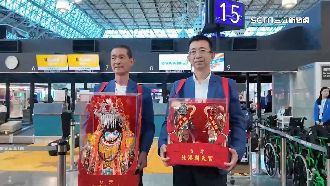 北港媽平安抵舊金山　同班機旅客感到榮幸