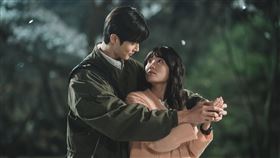 ▲《背著善宰跑》，邊佑錫，金惠奫。（圖／愛奇藝國際站）