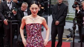 吳可熙非常榮幸與開心帶著主演的美國電影《藍色太陽宮》回到坎城影展，並入圍「國際影評人週單元」競賽片。（圖／CAA提供）