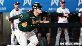 ▲台鋼雄鷹捕手張肇元。（圖／記者劉彥池攝影）