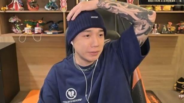Toyz服刑前最後直播！曬平頭淚認明天入監