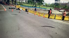 高雄,路面,中華路,前鎮區,騎士,摔傷