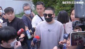 Toyz，販售大麻，入獄前手機交給媽媽，不敢對望，觸景傷情， 母放聲痛哭，(圖／翻攝畫面)