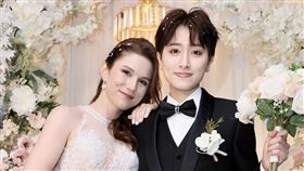鄭靚歆（右）與德國妻子Aky今婚禮（圖／記者鄭孟晃攝）