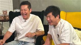 胡瓜罕見合體徐乃麟大爆當年節目秘辛。（圖／翻攝自胡瓜臉書）