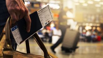 不甩兵單！他出國深造23年…抵機場秒被逮