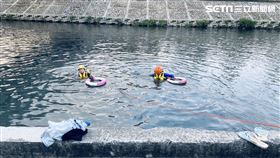 ▲大里中投東路旁大排水溝，發生19歲少年落水意外。（圖／翻攝畫面）