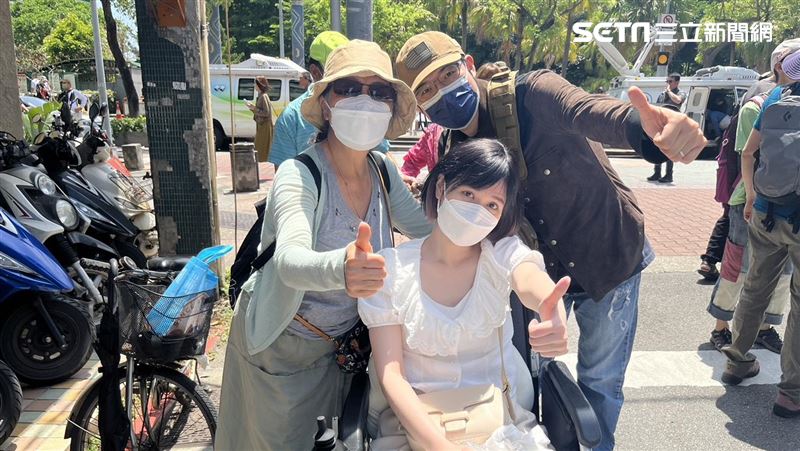 看不慣徐巧芯！她化療也要到場挺四叉貓