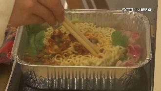 販買機式無人泡麵店興起　省70%人力成本