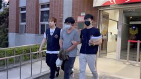 不只鎖法官車！嫌犯「在家種大麻」當場被抓包　涉犯4罪遭士檢聲押。（圖／翻攝畫面）