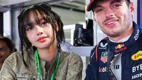 Lisa早期劉空氣劉海甜美可愛，現在改走性感成熟路線，讓粉絲很不習慣。（翻攝IG）