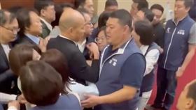 韓國瑜https://www.facebook.com/hungwei.org/videos/1837795030056082/