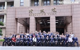 ▲行政院聯合交接典禮及大合照（圖／記者鄭孟晃攝影）