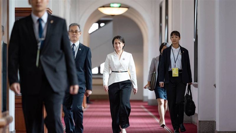 蕭美琴就職服裝引關注　她親曝設計理念