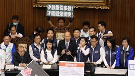 ▲521立法院朝野衝突院會場內（圖／記者楊澍攝影）