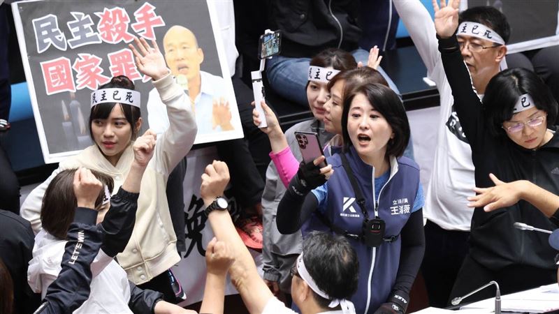 立院朝野大混戰　民進黨團提散會動議失敗