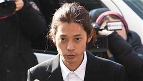 鄭俊英、崔鍾訓