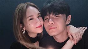 ▲楊丞琳，李榮浩。（圖／翻攝自臉書）