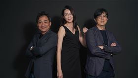 2024年第五屆台灣影評人協會，《老狐狸》編導蕭雅全（左起）、編劇詹毅文、侯志堅。（圖／台灣影評人協會提供）