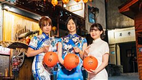 九份紅燈籠祭5/24點燈（1）「2024九份紅燈籠祭」24日將在新北市瑞芳區九份昇平戲院廣場點燈，當日免費發送小提燈，第1波發送時間為晚間6時，第2波為6時30分，每波限量100個。（新北市觀光旅遊局提供）中央社記者楊侃儒傳真  113年5月14日