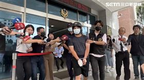 新／闖中捷砍殺！3刀男3罪移送地檢署偵訊(圖/翻攝畫面)