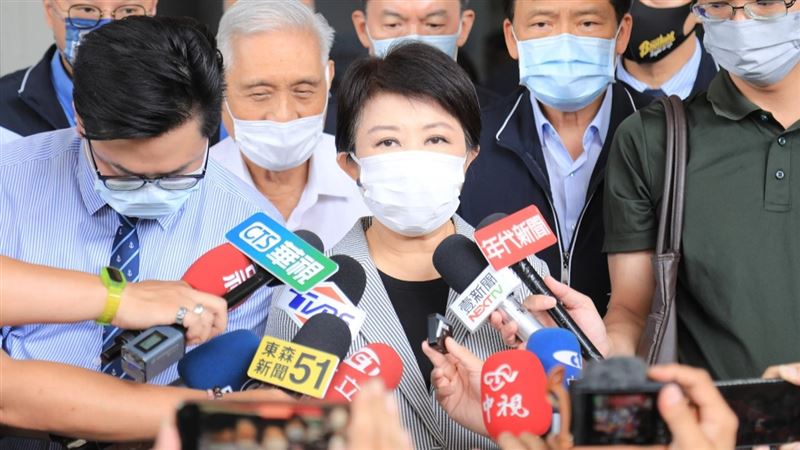 捷警「搭小黃」去抓人」　盧秀燕這麼說